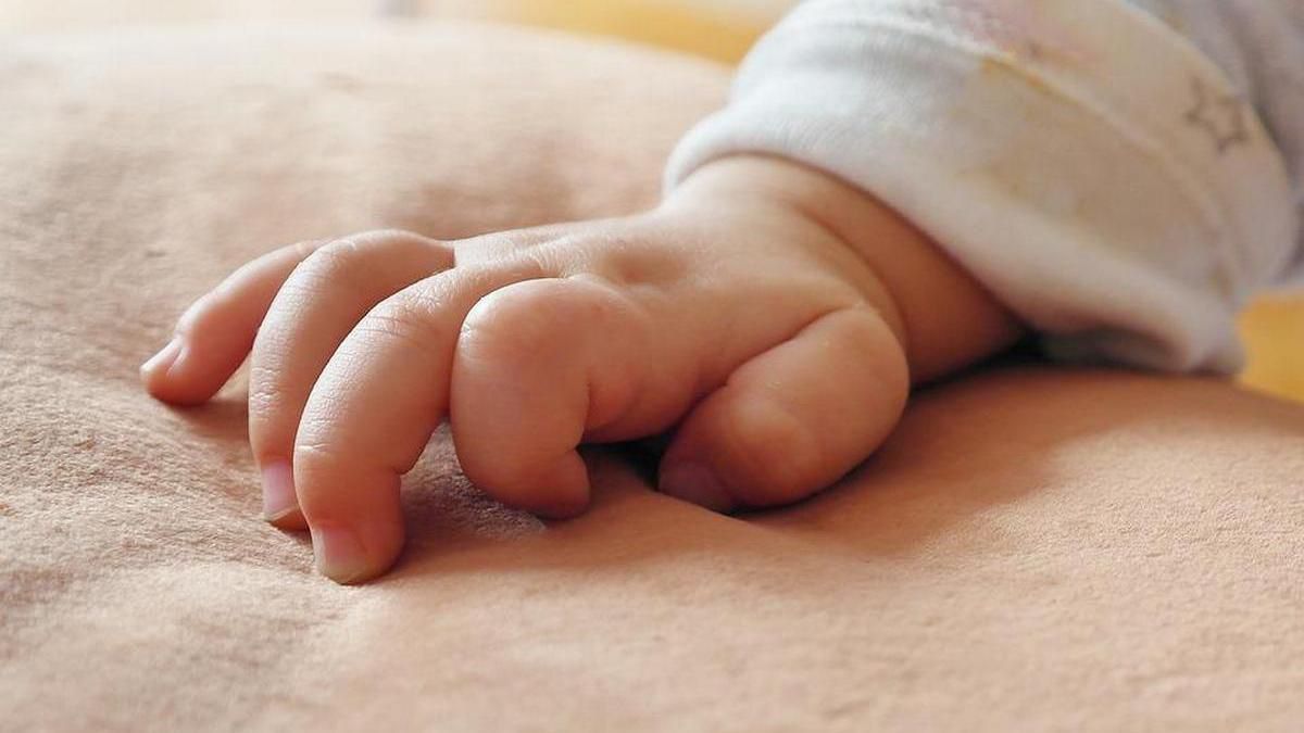 Как украинцам зарегистрировать ребёнка, родившегося за границей