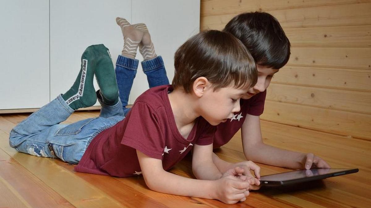 Сигнали, що свідчать про проблеми дитини в інтернеті