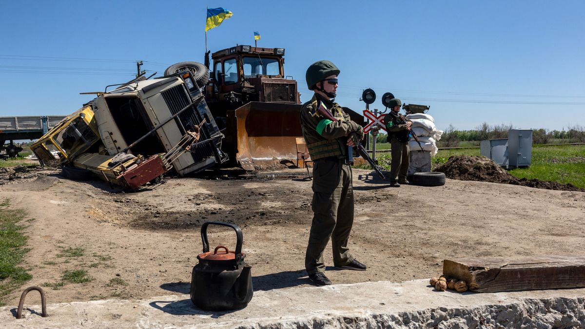 Чоловіків призовного віку закликають покинути Мелітополь