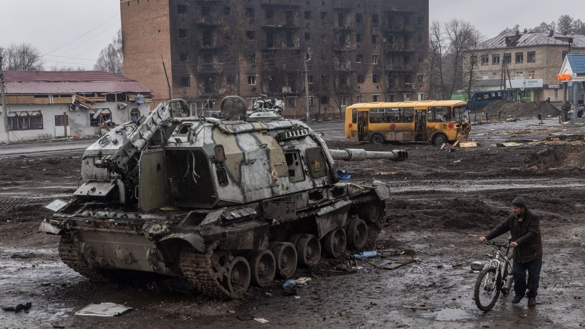 На окупованих територіях України росіяни вручають повістки і змушують людей голосувати у фейковому референдумі: зведення Генштабу