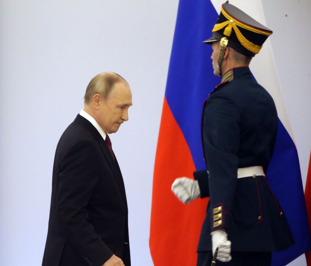Путін збирає радбез рф