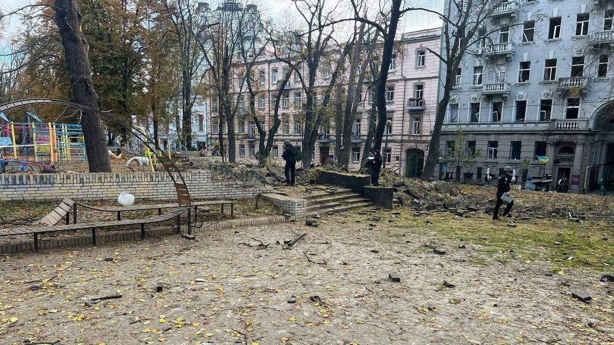 В Києві ще два прильоти