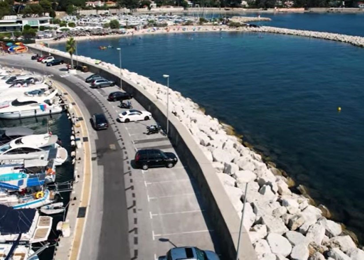 Поки в Україні війна, українські багатії витрачають на Лазурному Березі мільйони — розслідування УП