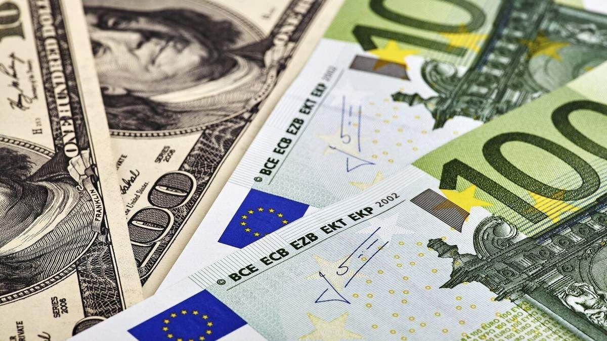 Євро продовжує зростати, що з доларом? Курс валют на 25 жовтня в Україні