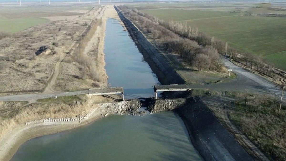 Пуск води до Криму: скільки збитків завдали Україні окупанти