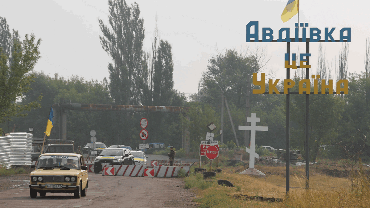 "Десятки тисяч прильотів з початку війни": жителів Авдіївки закликають евакуюватися