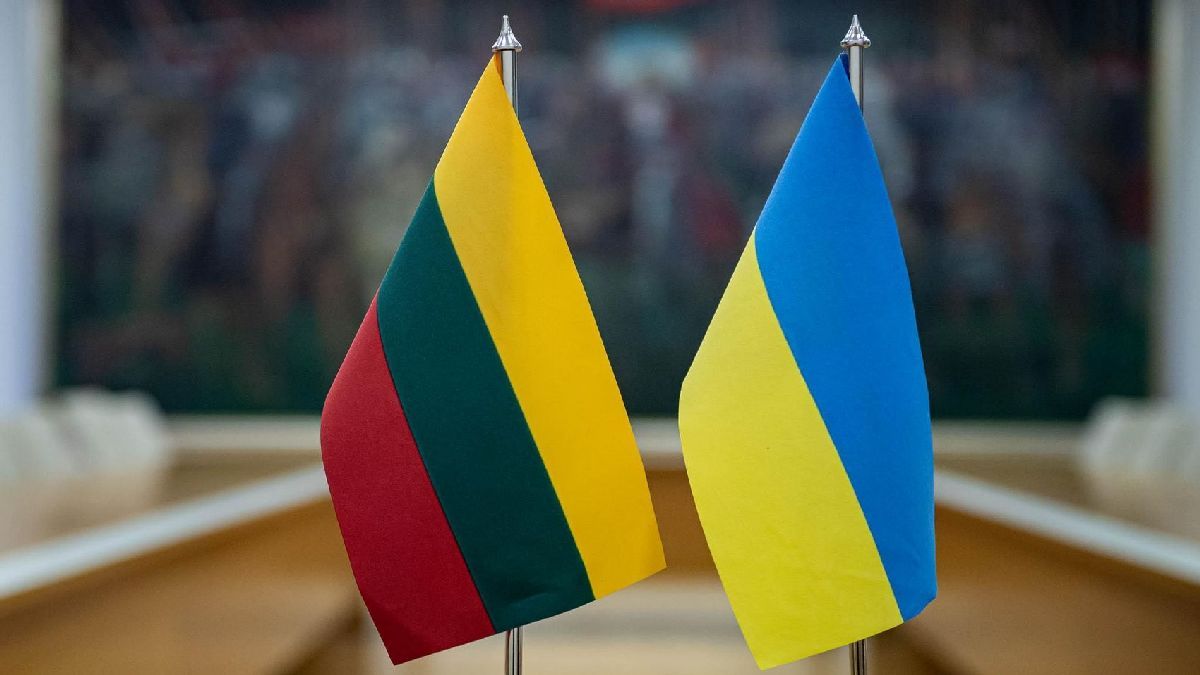 Литва надасть Україні артилерійські снаряди та зимову форму - Міноборони