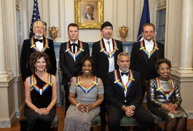 Українська співачка Джамала, Джулія Робертс та Джордж Клуні на Kennedy Center Honors