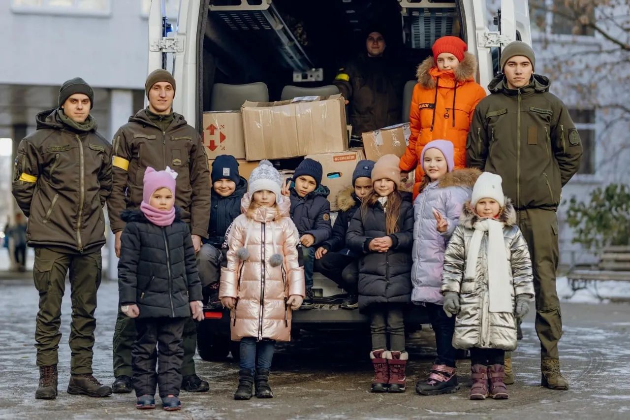 Туди, де нині пекло: як школярі вирішили допомогти Нацгвардійцям з Бахмута