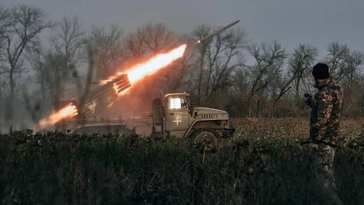 Россияне развернули в Токмаке мобильные крематории. В Генштабе рассказали о результатах ударов по позициям оккупантов