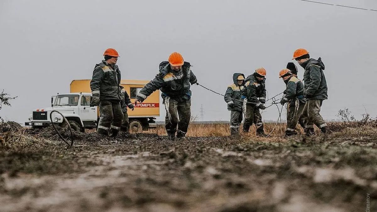 Запасіться водою та зарядіть павербанки: енергетики попередили про тривалі відключення 19 грудня