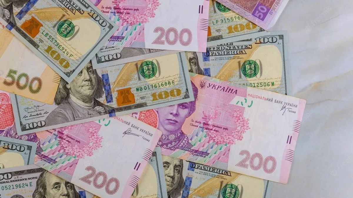 Євро значно подешевшав, скільки коштує долар? Курс валют в Україні на 9 січня