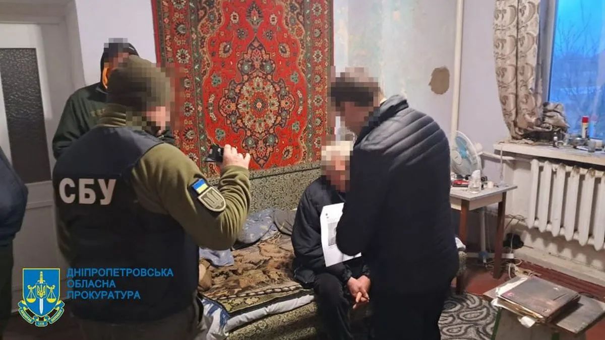 Розповсюджували ворожу агітацію: у Павлограді викрили трьох колаборантів