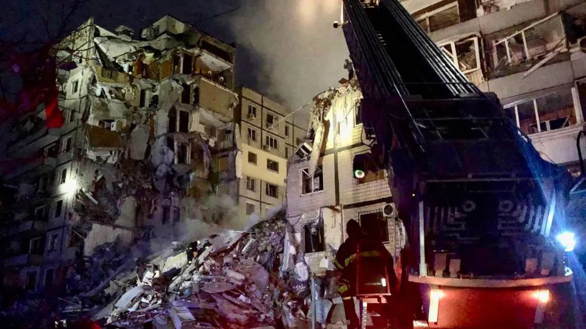 В результате ракетного удара по Днепру есть погибшие, количество пострадавших выросло