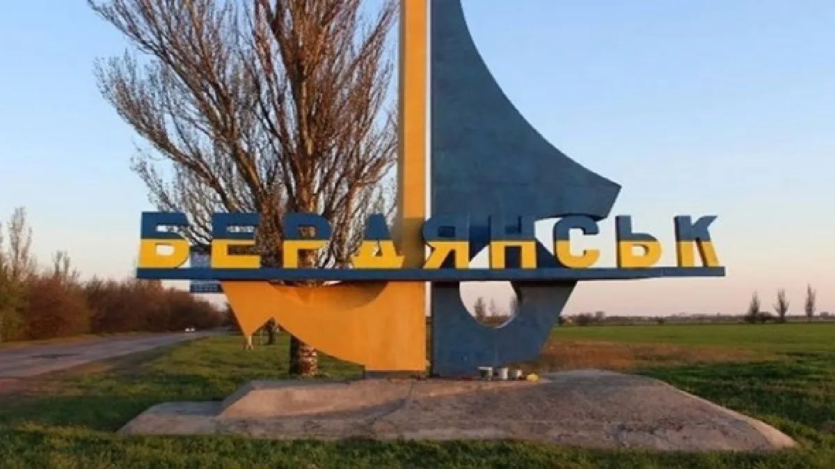 Вдарили по аеродрому. ЗСУ знищили понад 100 окупантів в Бердянську