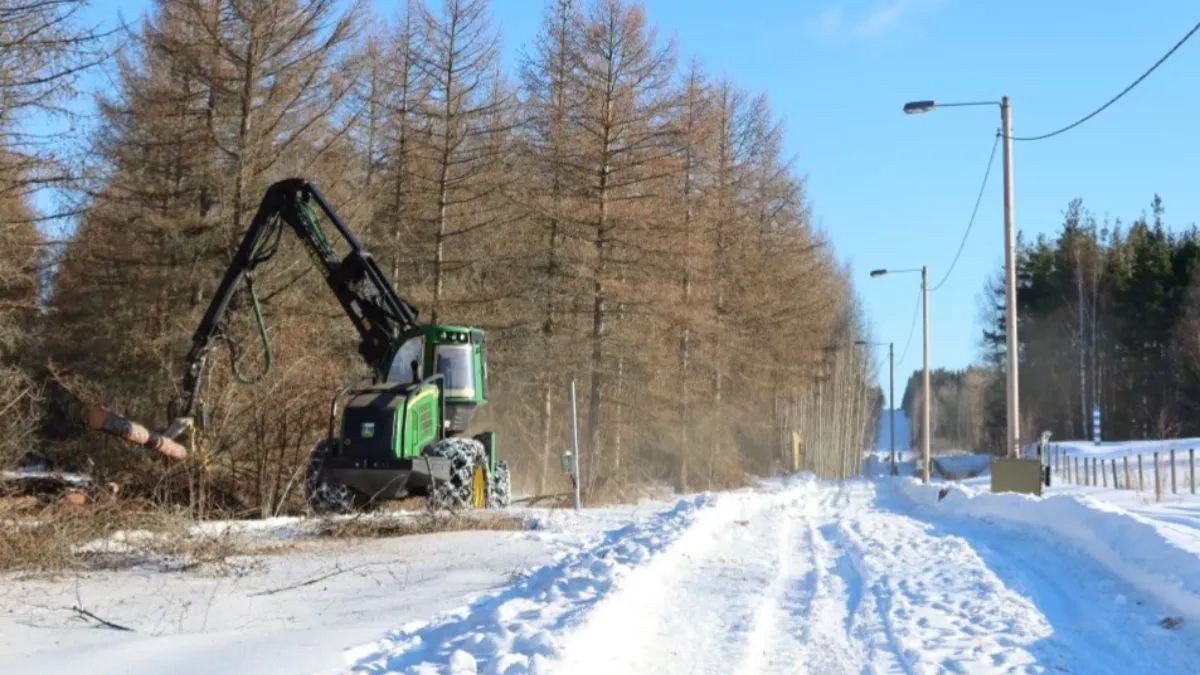 Фінляндія почала будувати паркан на кордоні з росією