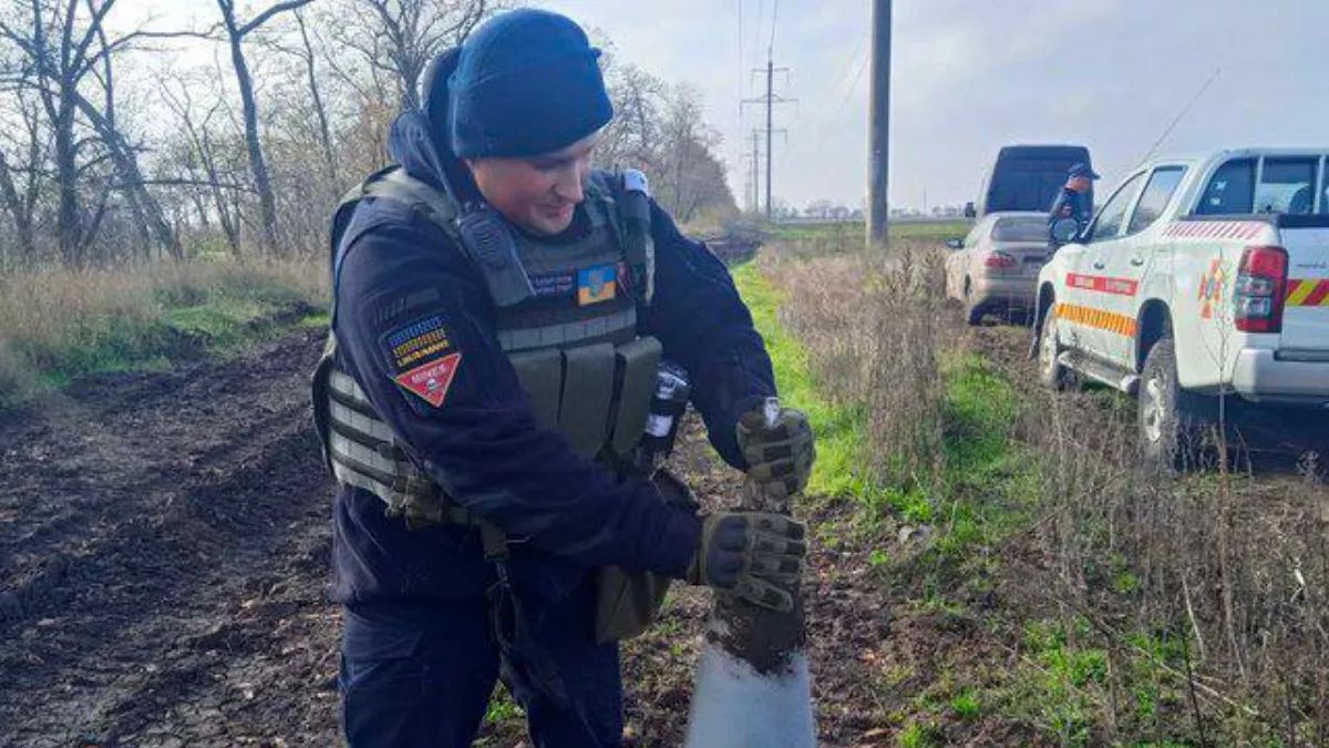 185 людей загинули внаслідок підриву на мінах: скільки часу потрібно, щоб розмінувати українські поля та міста