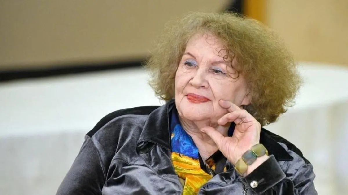 українська поетеса Ліна Костенко