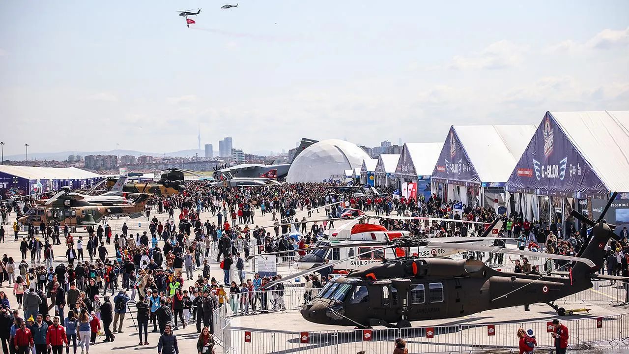 Ударні гелікоптери на  виставці авіаційної та авіакосмічної техніки "Teknofest 2023"  Ударні гелікоптери на  виставці авіаційної та авіакосмічної техніки "Teknofest 2023"
