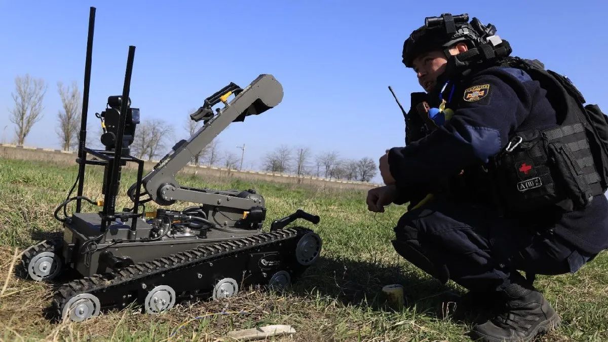 Обстріл рятувальників у Херсонській області