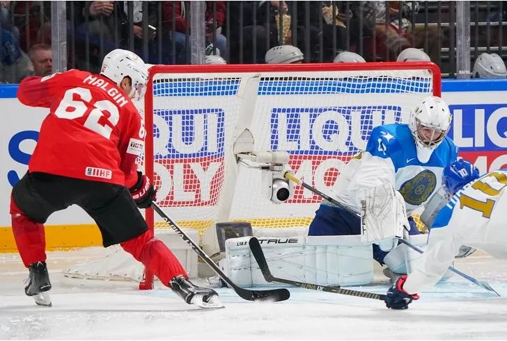 Швейцарія — Казахстан (Фото: IIHF)