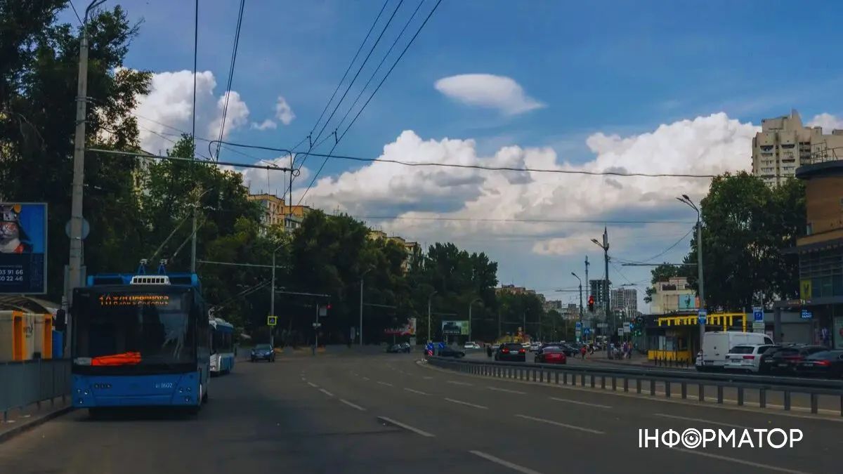 В понеділок буде хмарно, проте тепло