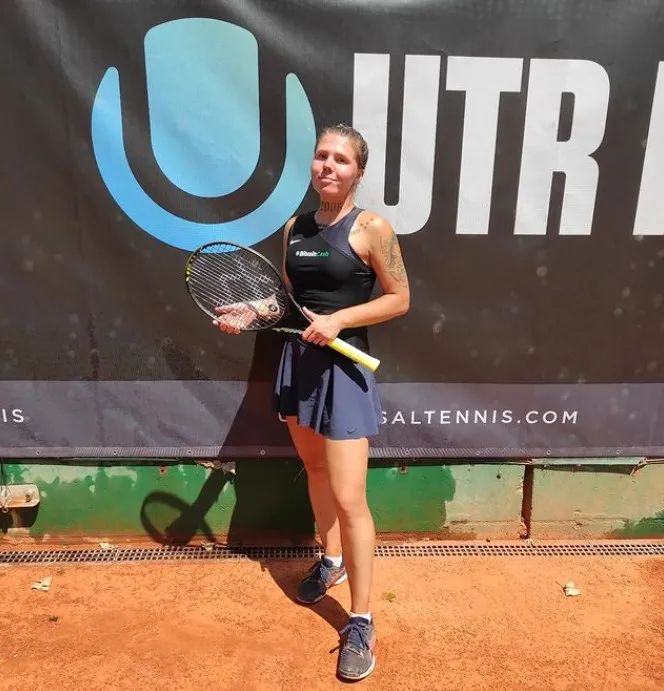 22-летняя украинка прекрасно смотрится на корте