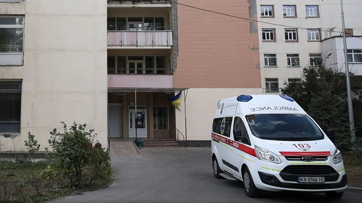 Фасад Київського військового госпіталю