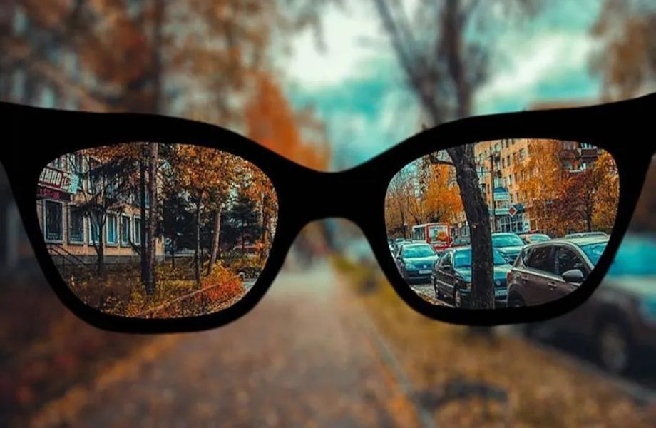 Найвразливіші до офтальмологічних захворювань - діти шкільного віку, у яких спостерігається короткозорість або далекозорість, та особи після 40 років з глаукомою та катарактою