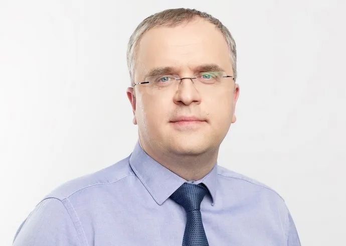 Олександр Комаров