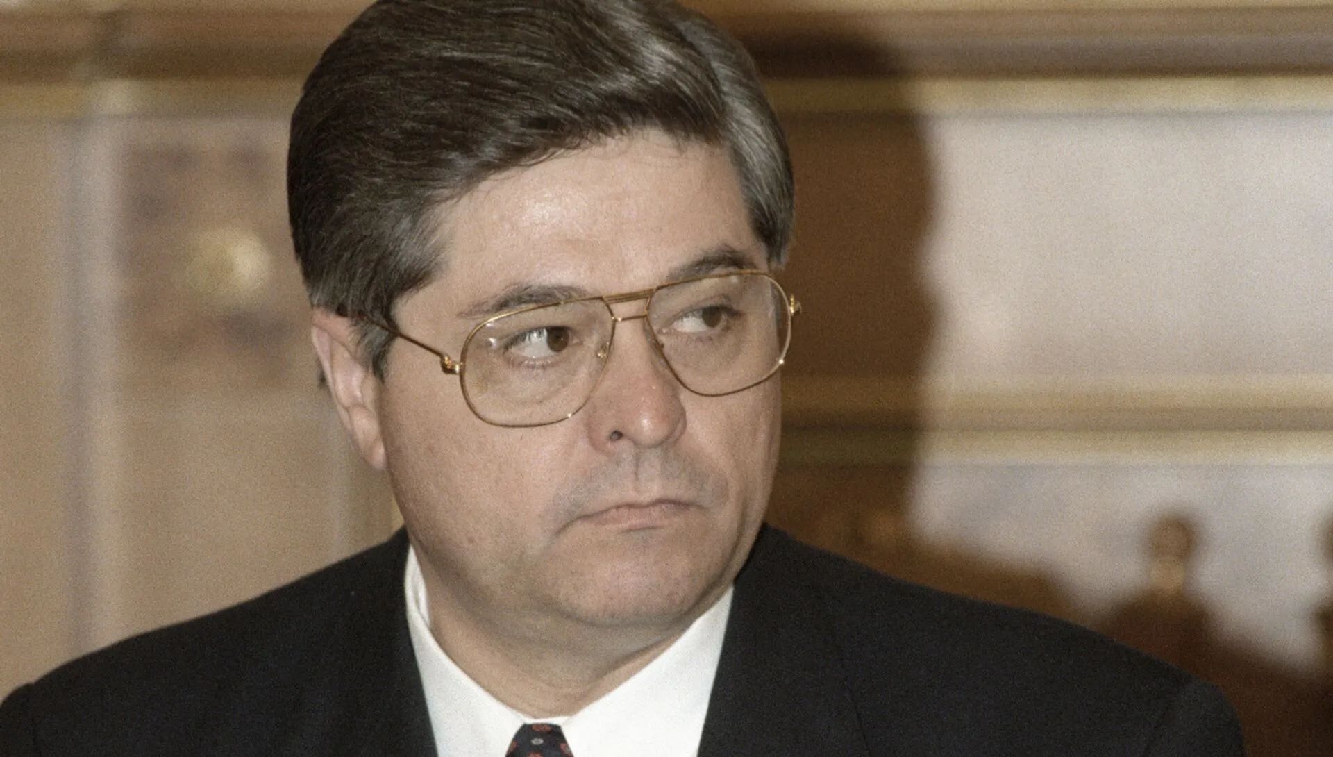 Павло Лазаренко - прем'єр-міністр України (1996-1997) Павло Лазаренко - прем'єр-міністр України (1996-1997)