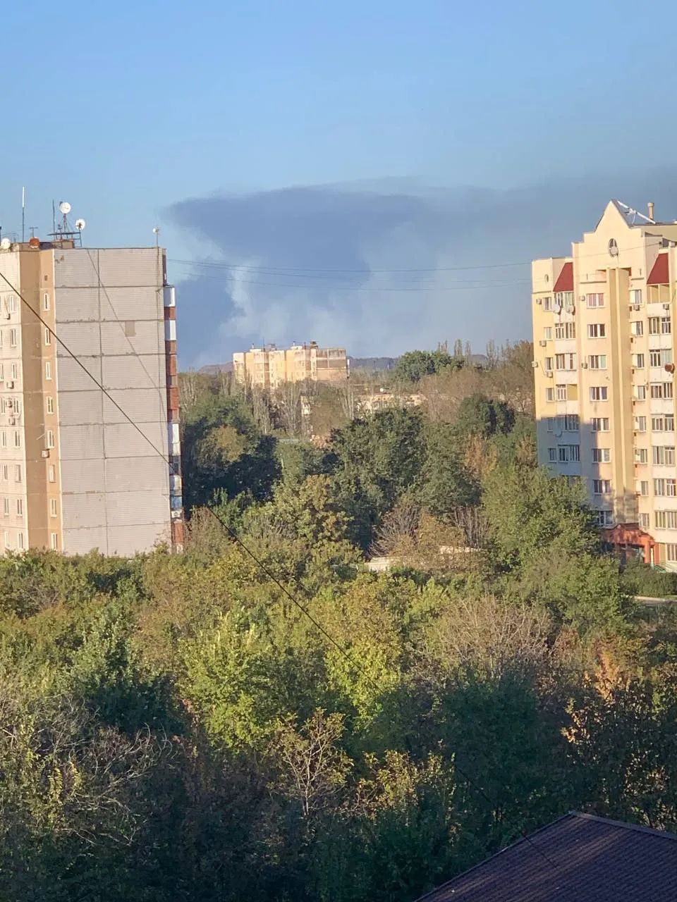 Дим після прильотів у Авдіївці