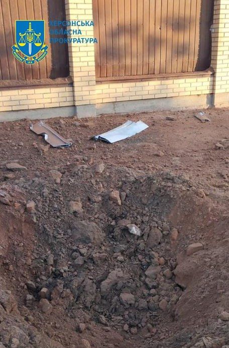 Росіяни атакують Херсонщину авіацією вдень та вночі: є загиблий та руйнування - фото 1