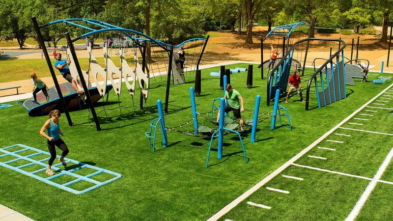 В парке будет полоса препятствий В парке будет полоса препятствий