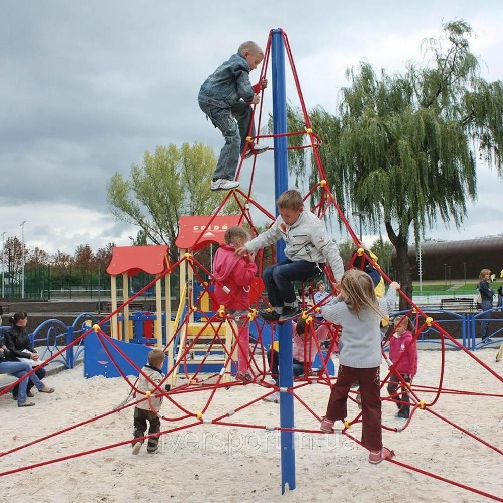Для малышей установят канатный комплекс Для малышей установят канатный комплекс