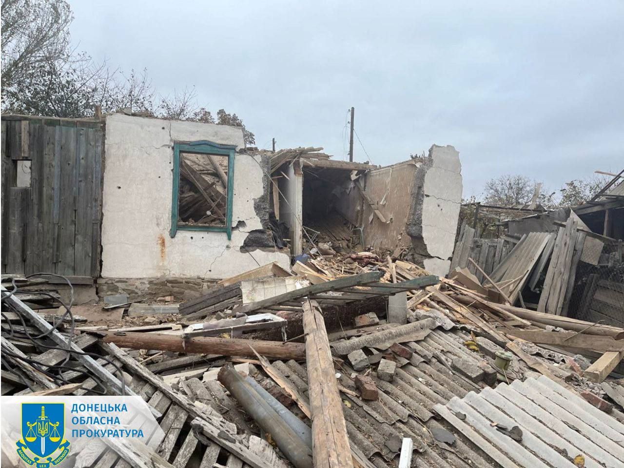Росіяни вдарили по селам на Донеччині, загинули двоє людей – Офіс генпрокурора розкрив деталі терактів 1