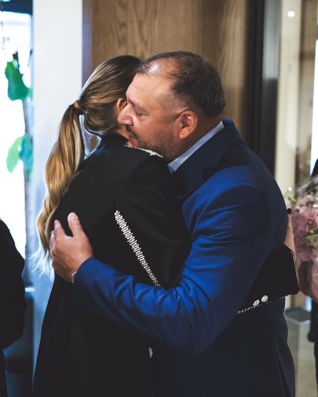 Михаил Добкин поздравил дочь Михаил Добкин поздравил дочь