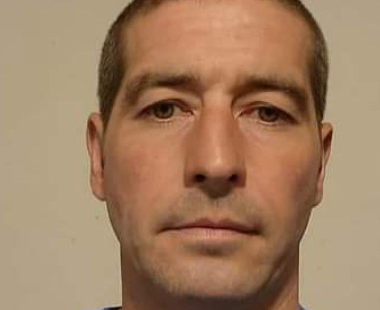 Лікувався упсихіатрічній клініці: у США назвали ім'я убивці 22 людей у Льюїстоні, він все ще на волі - відео 1