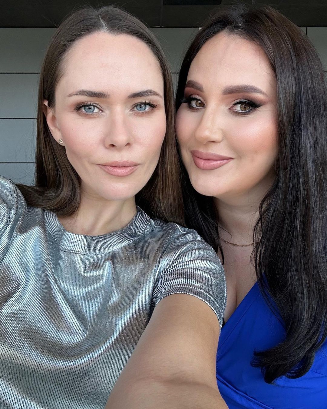 Галина со своей тренершей на шоу "Голос країни-13"