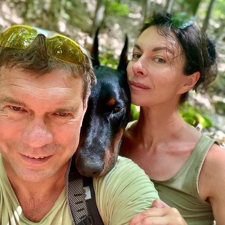 Семья подчеркивает, что живет стыдно Семья подчеркивает, что живет стыдно