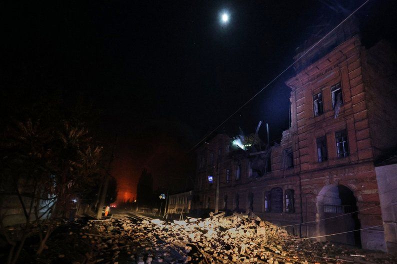 Харків атакували 10 шахедів: наслідки влучання - фото 1