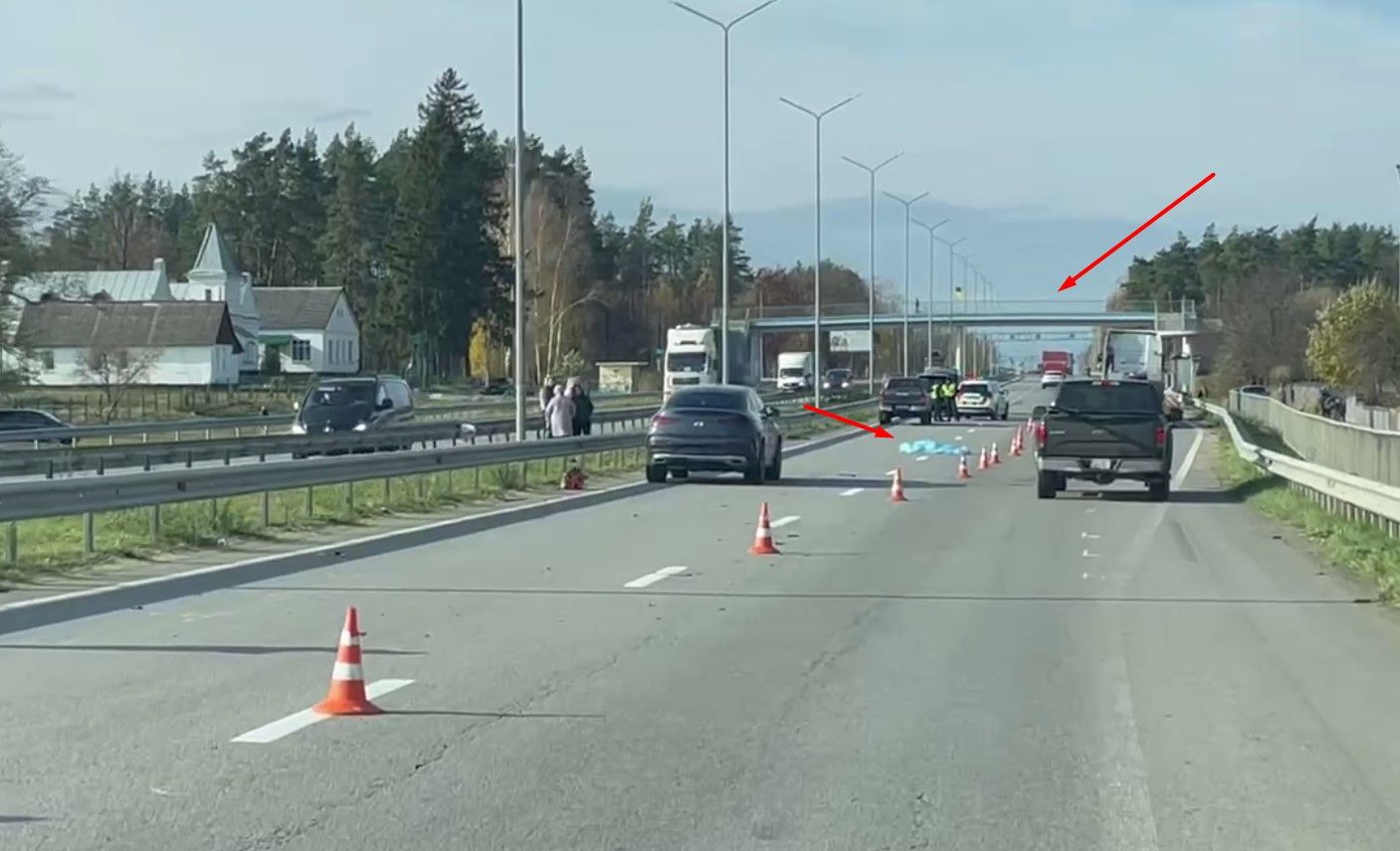 Зовсім недалеко від місця трагедії був надземний перехід Зовсім недалеко від місця трагедії був надземний перехід