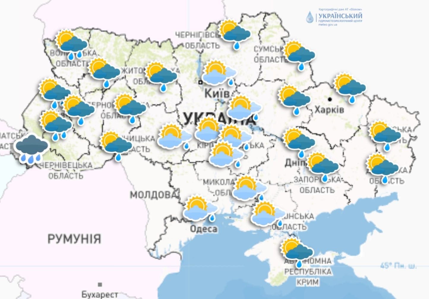Поваленные деревья, разбитые автомобили и затопленные улицы: Одессу накрыло ненастье – видео 1