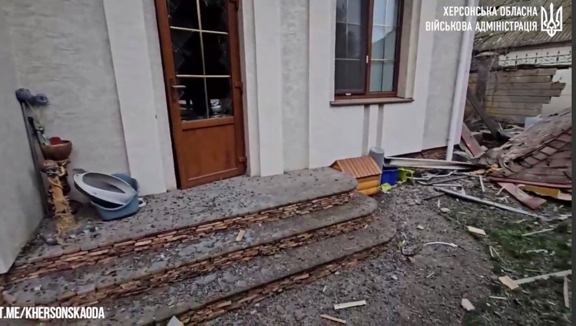 Удар по пункту несокрушимости на Херсонщине дронами: в ОВА показали последствия атаки россиян - фото 2