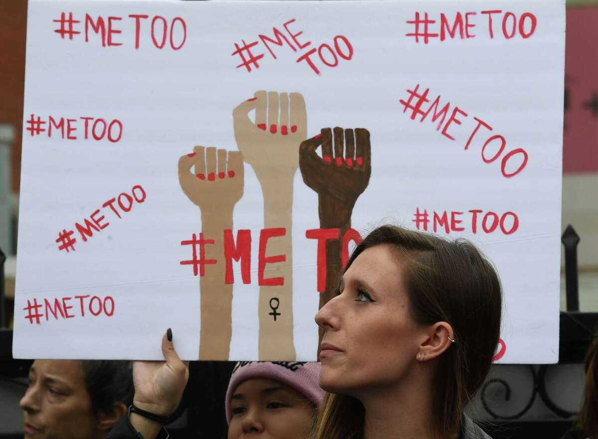 Движение Me Too разоблачило многих известных мужчин Движение Me Too разоблачило многих известных мужчин