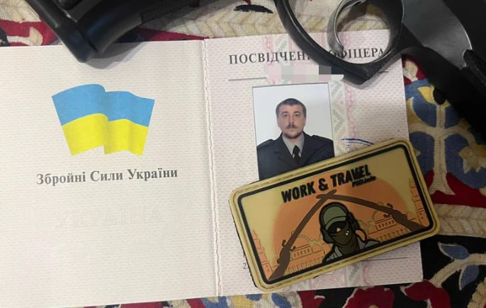 Бывший волонтер отправился на передовую, чтобы защищать дочь и будущее Украины. Бывший волонтер отправился на передовую, чтобы защищать дочь и будущее Украины.