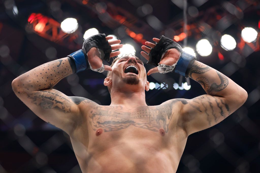 Росіянин пережив 69 секунд ганьби в бою за титул UFC 1