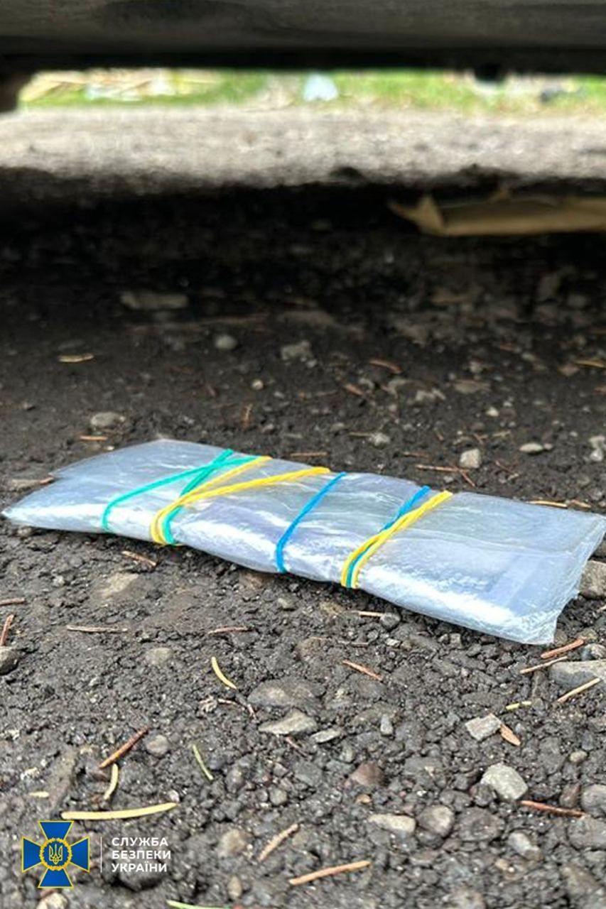 Винагорода, яку отримували ділки за свої дії. Фото: СБУ Винагорода, яку отримували ділки за свої дії. Фото: СБУ
