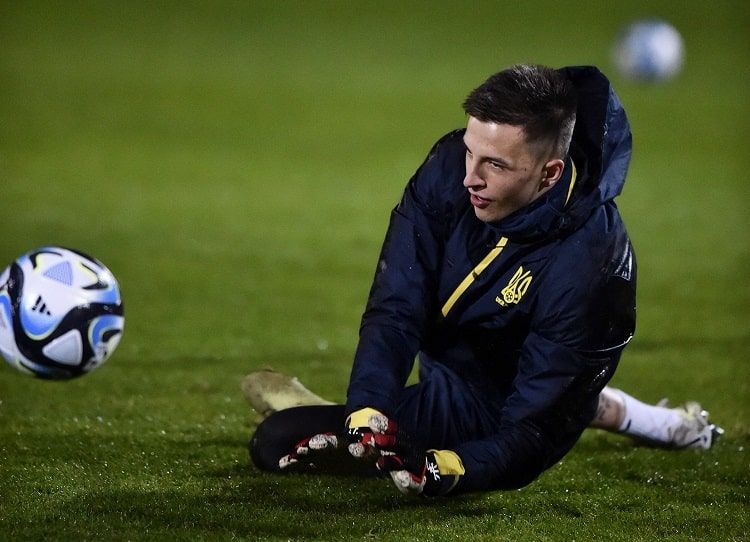 Сборная Украины дождалась динамовцев и провела тренировку в полном составе 2