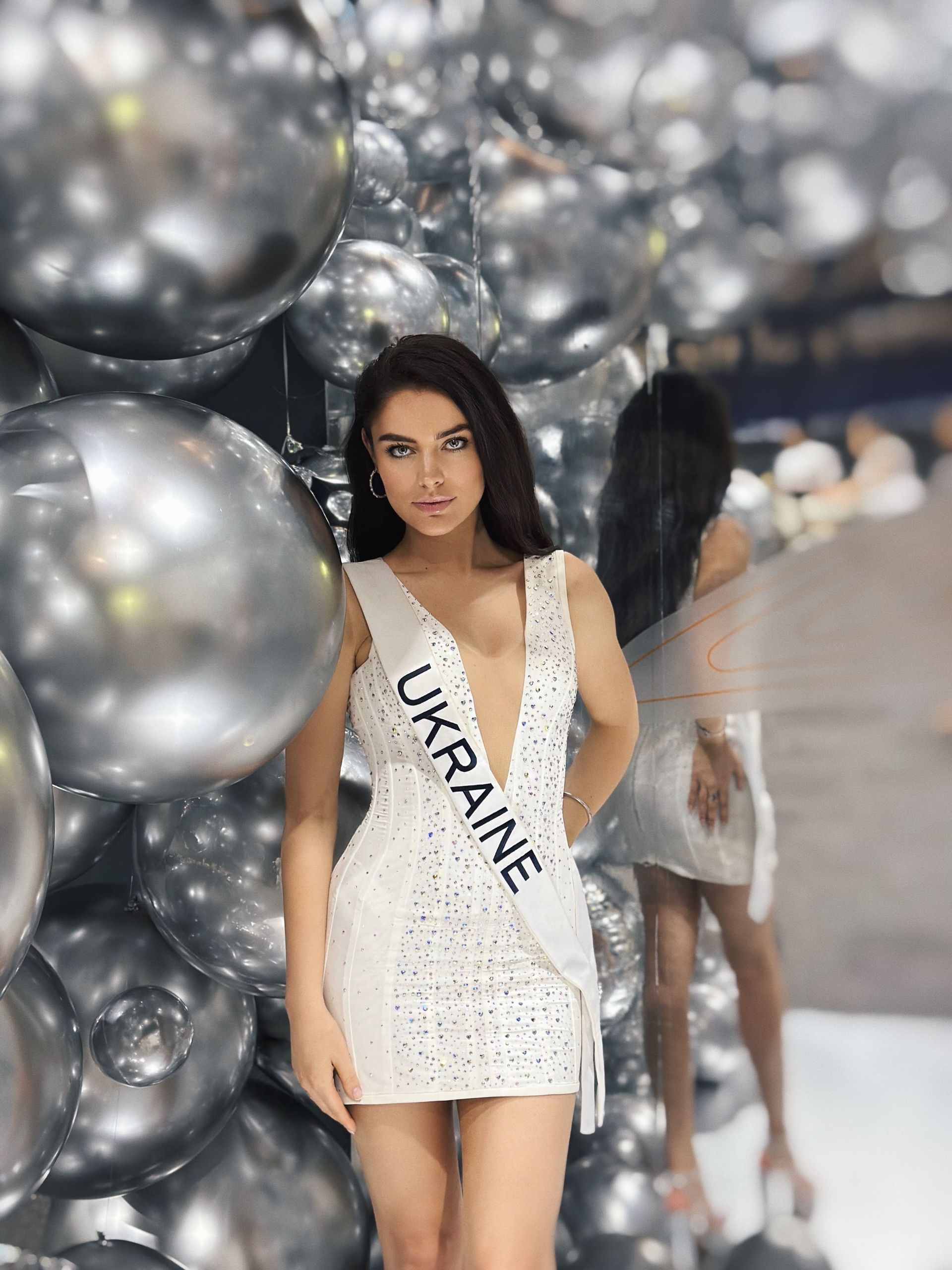 Один з 49 образів української красуні Один з 49 образів української красуні